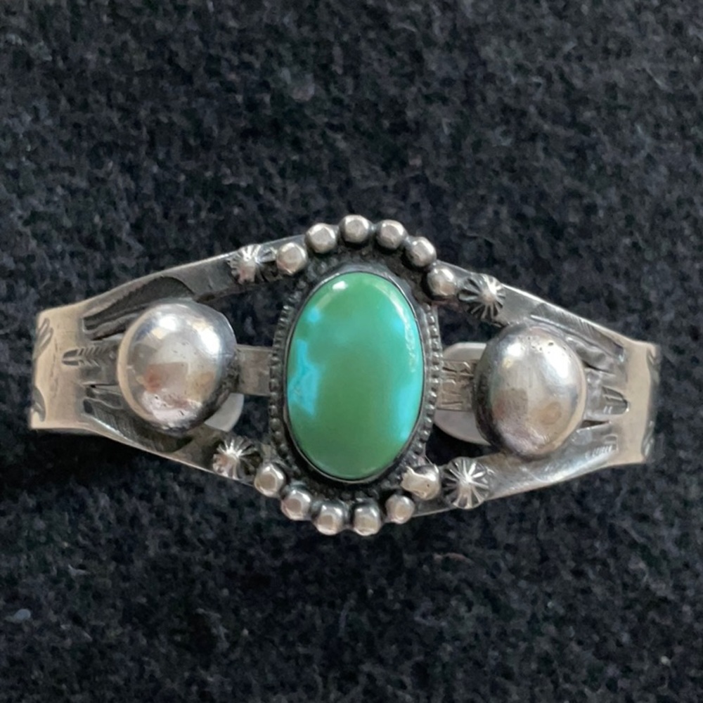Vintage southwest turquoise and silver cuff bracelet